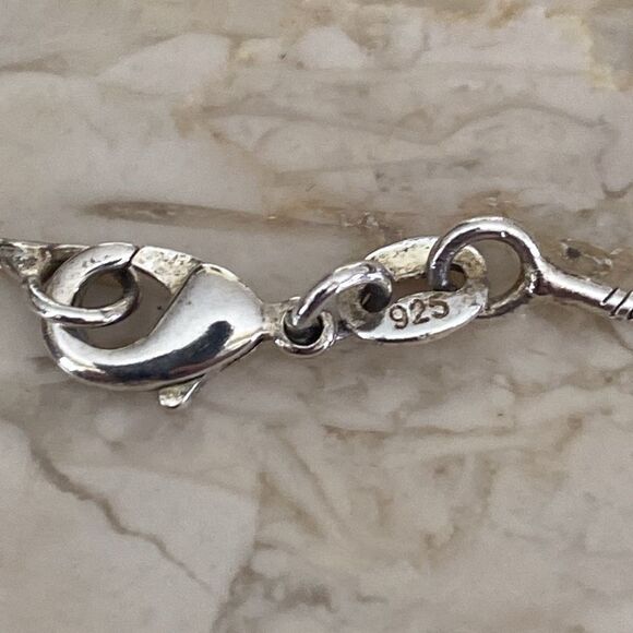 925 Sterling Silver Large Starfish Pendant on 24” Sterling Silver Snake Chain - Picture 7 of 9